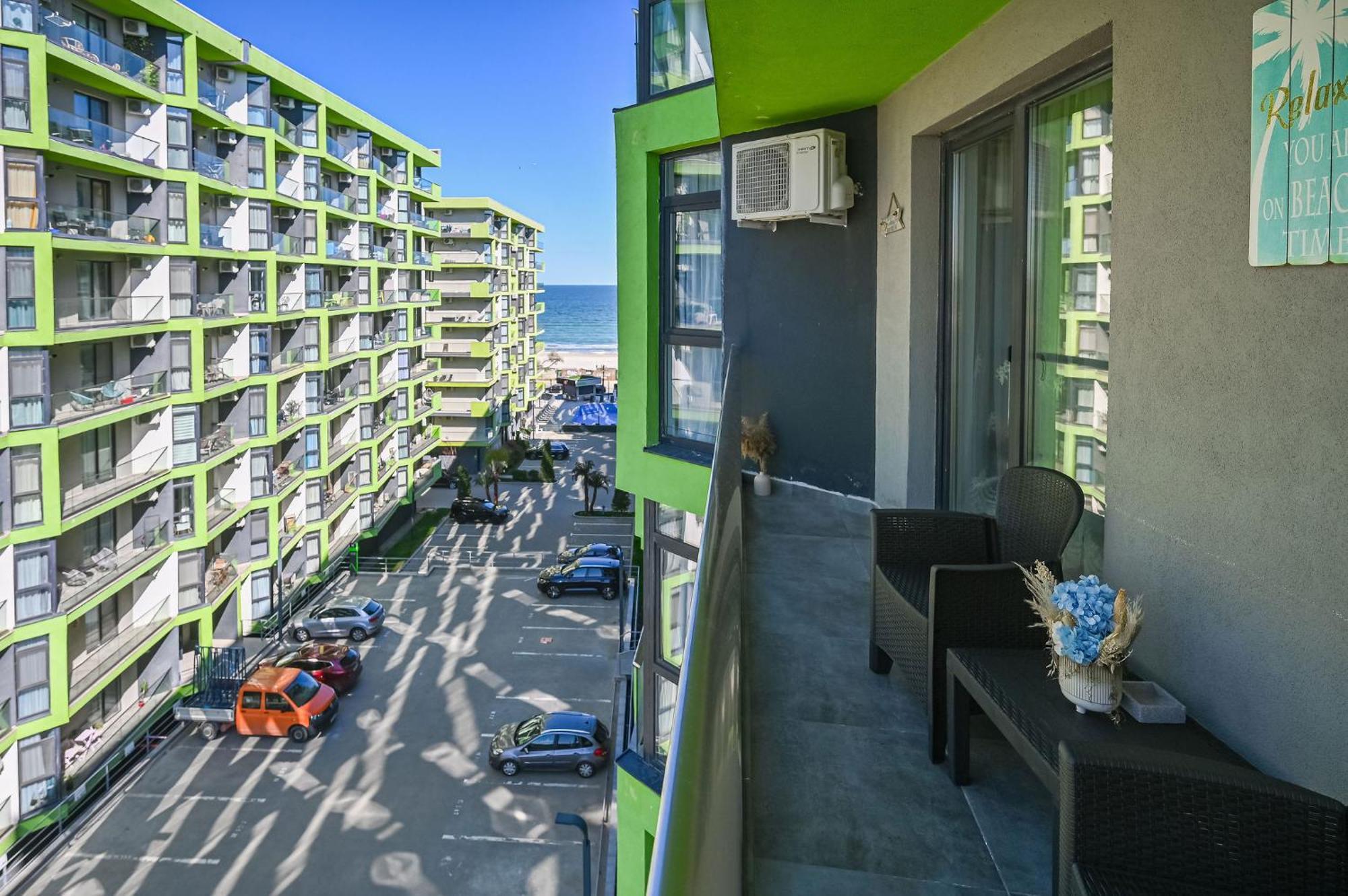 Sophie Apartment Spa N Pool Beach Resort Năvodari Екстериор снимка
